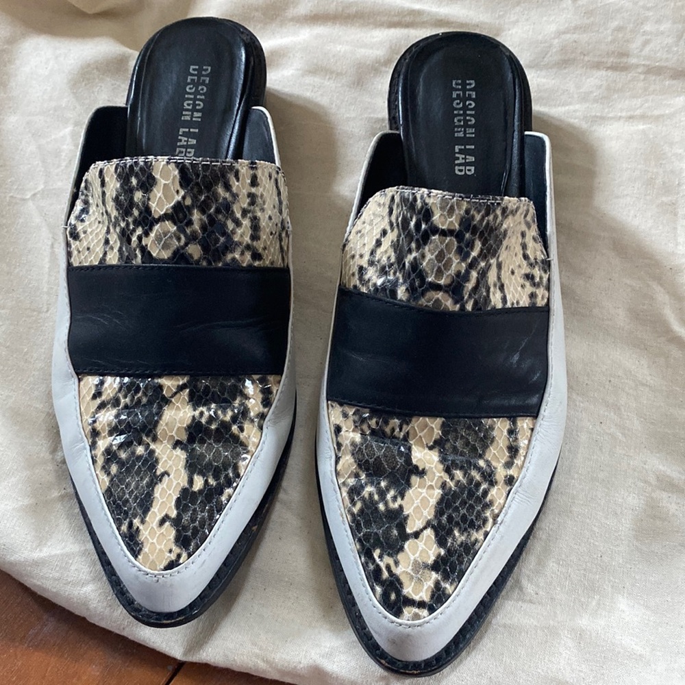 Design lab short heel mules With leopard pattern
